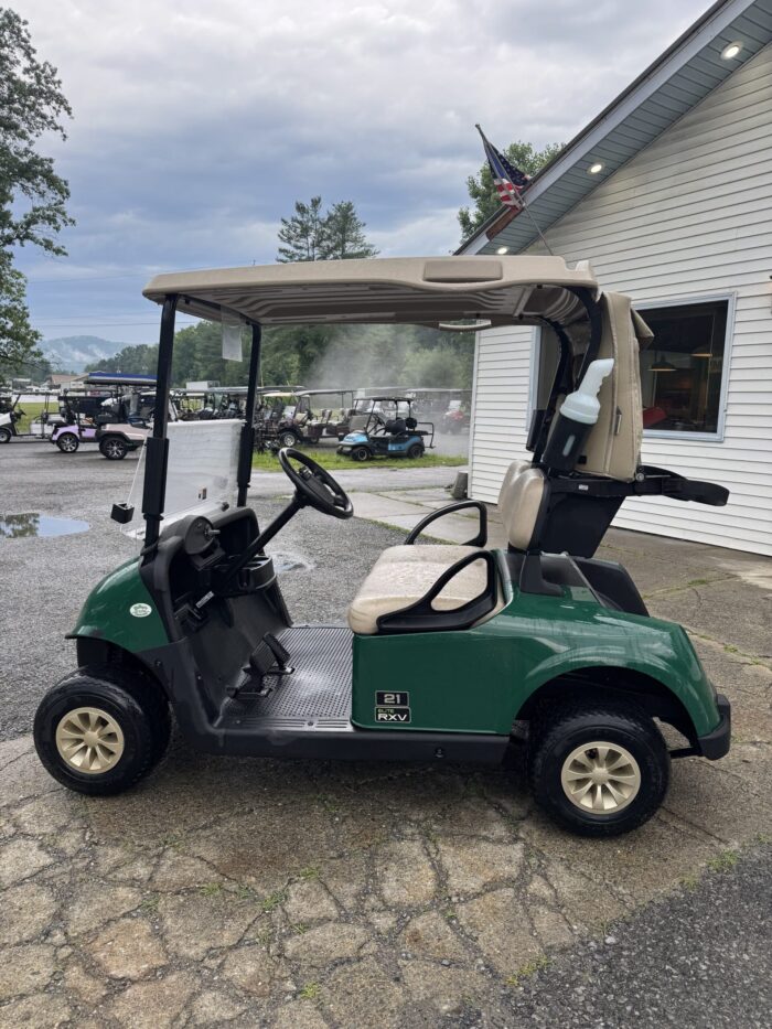 2019 EZ-GO RXV Elite - Green - Image 2