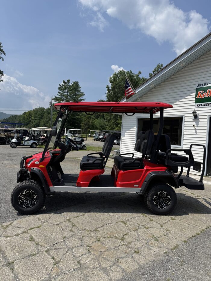 2025 Star Sirius 4 Lifted LSV - Torch Red - Image 2
