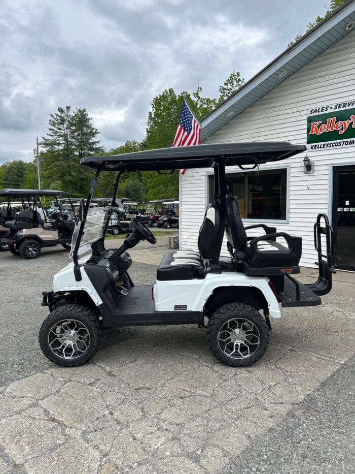 Maverick 2+2 Plus – Pearl White - Image 3