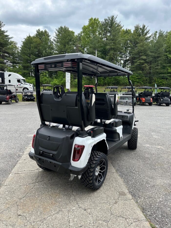 2025 Evolution D5 Maverick 4 – Pearl White - Image 2