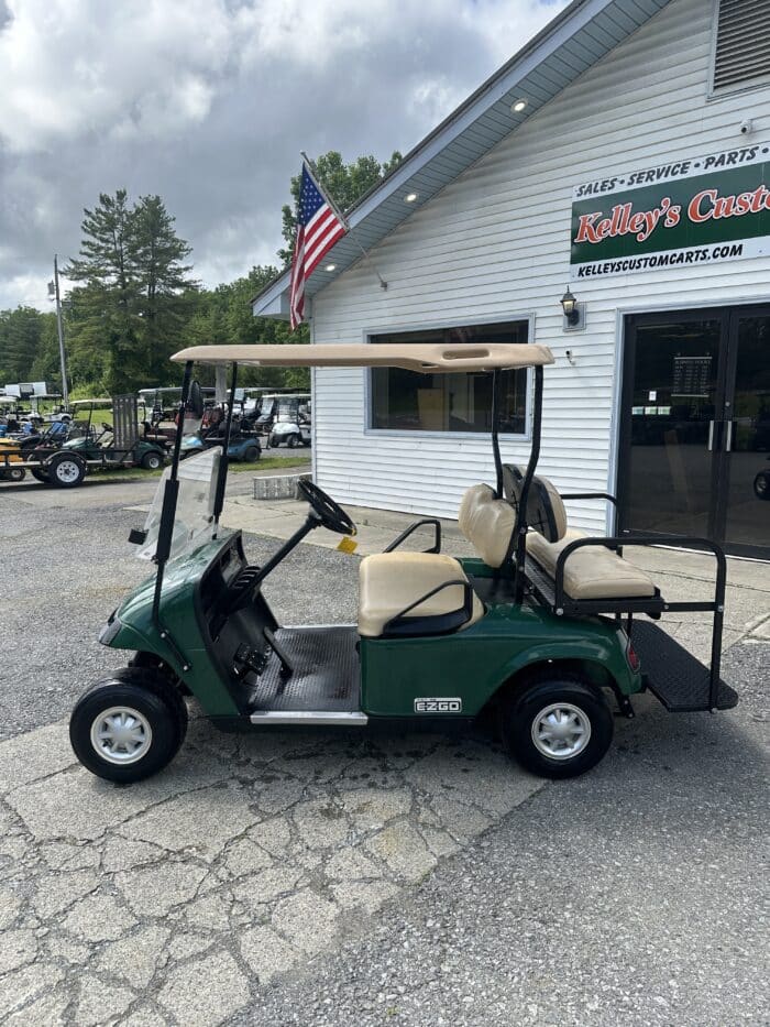 2012 EZ-GO TXT Electric - Green - Image 2