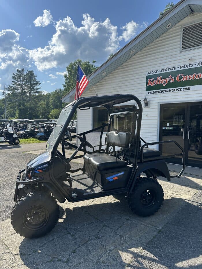 2020 EZ-GO Express 4x4 Electric - Black - Image 2