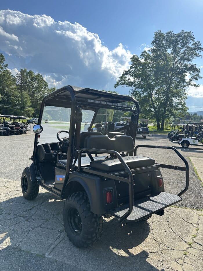 2020 EZ-GO Express 4x4 Electric - Black - Image 3