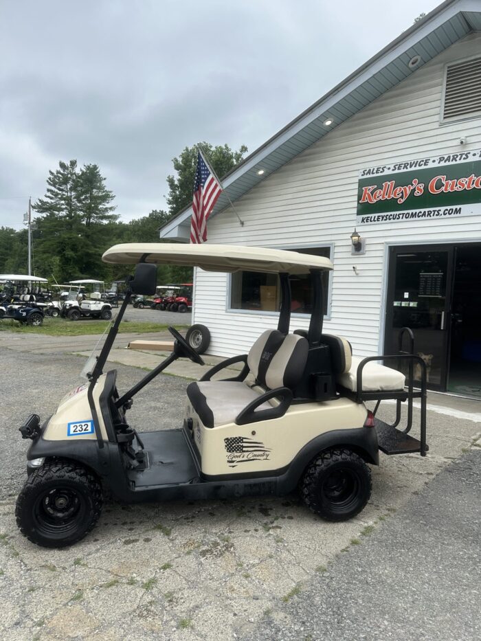 2008 Club Car Precedent Electric - Tan - Image 2