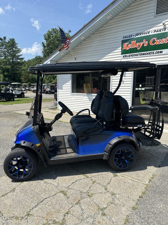 2021 EZ-GO RXV Lithium Freedom - Blue - Image 3