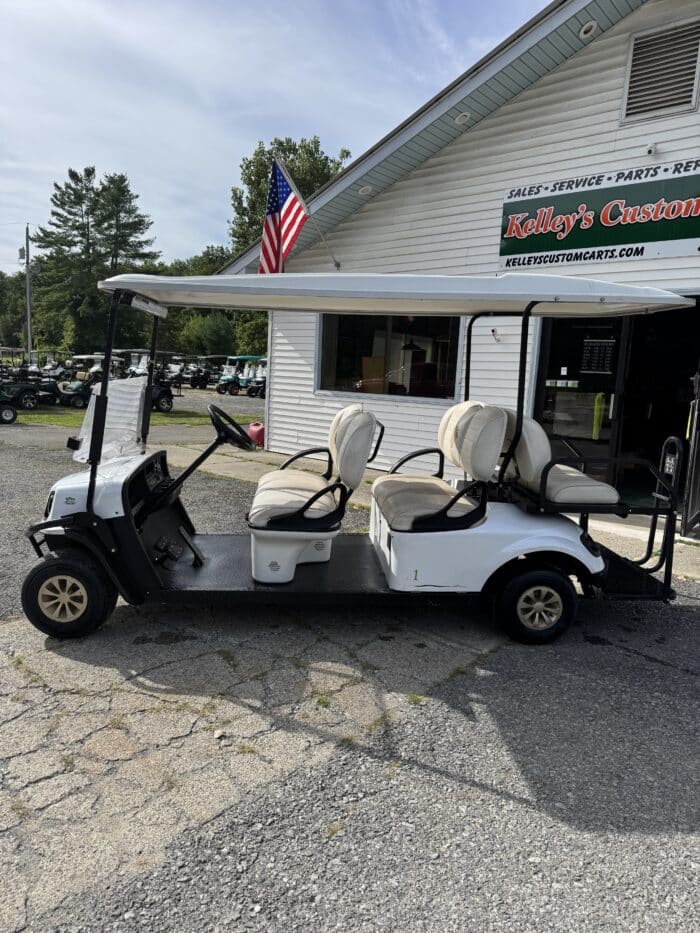 2021 Cushman Shuttle 6 Gas - White - Image 2