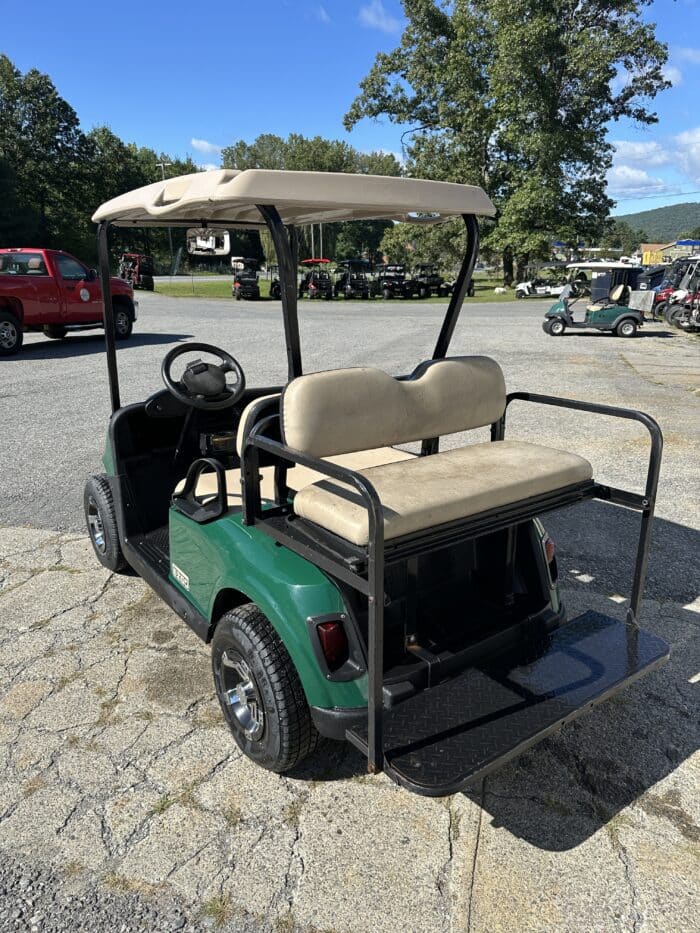 2017 EZ-GO RXV Electric - Green - Image 3