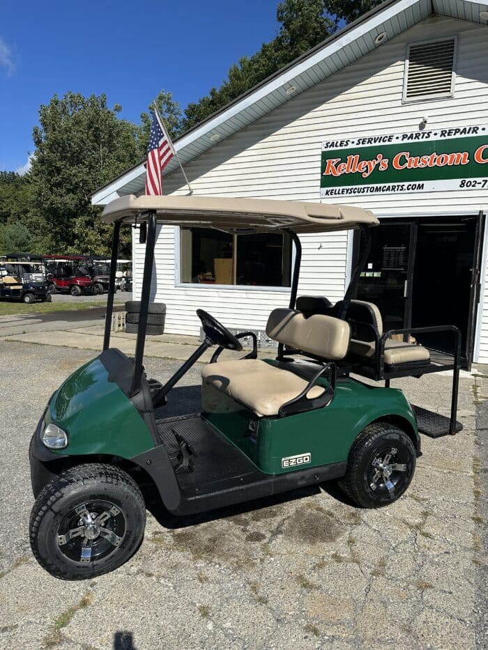 2017 EZ-GO RXV Electric - Green - Image 2