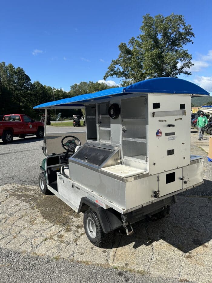 2010 Club Car Turf 2 Gas Beverage Cart - Green - Image 2