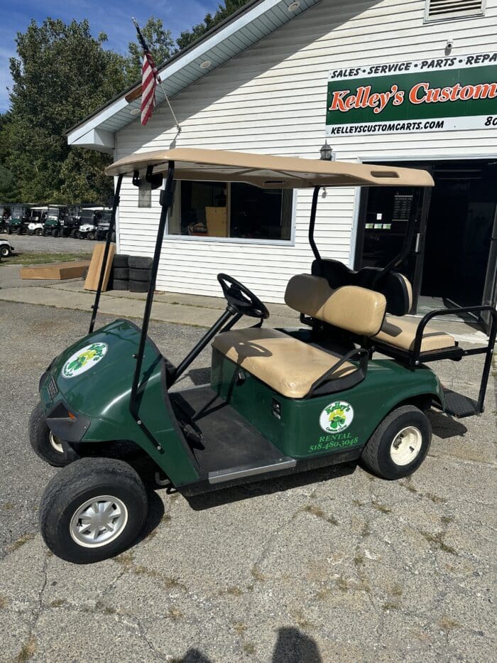 2010 EZ-GO TXT Gas - Green - Image 2