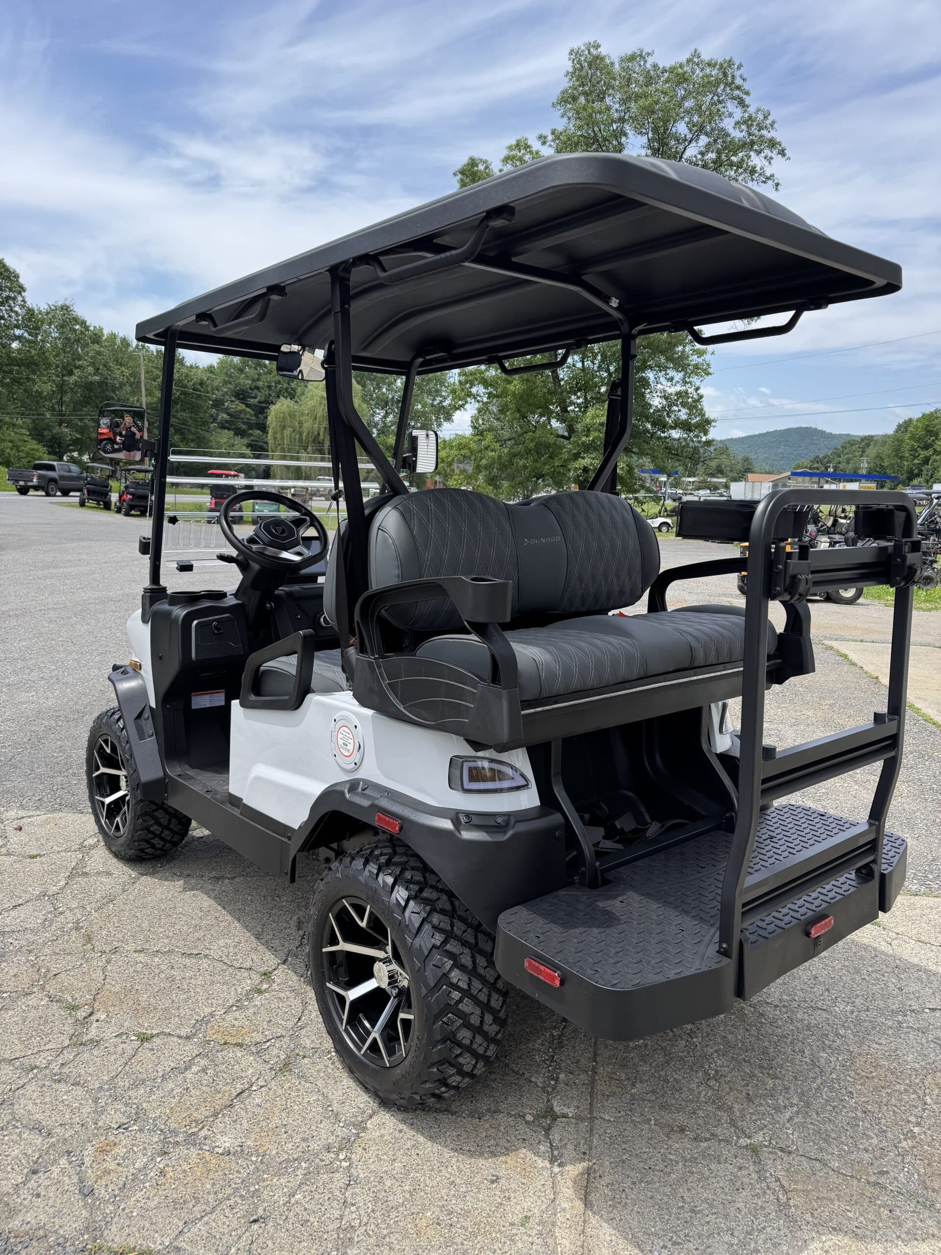 2025 Denago Nomad XL - Used White - Image 3